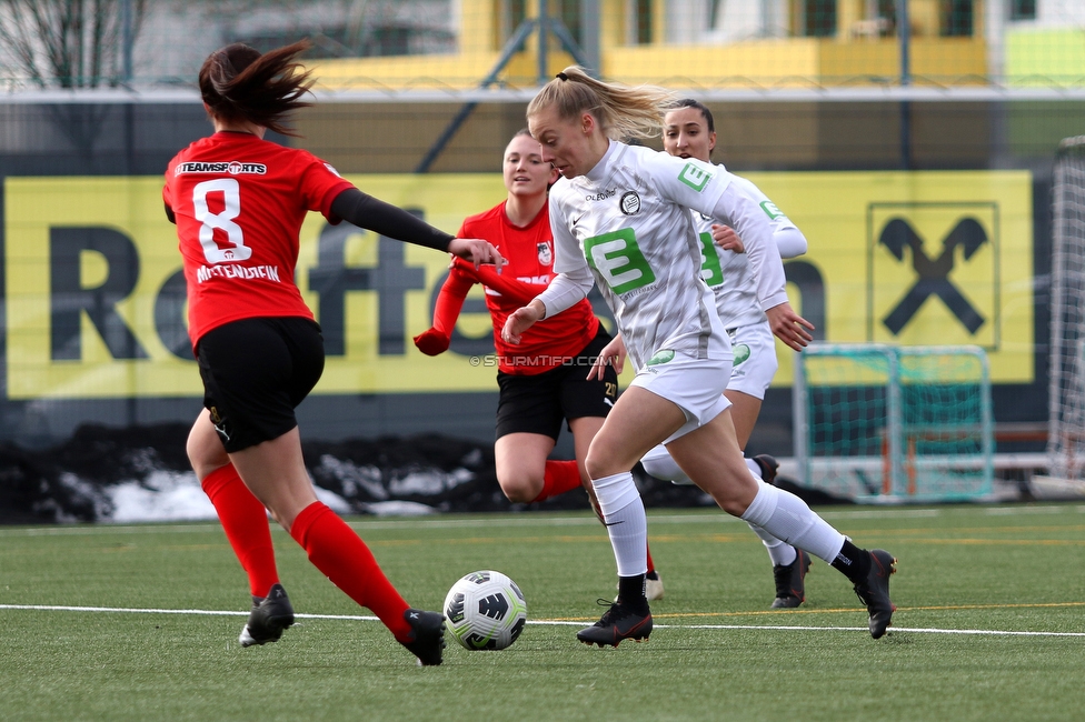 Sturm Damen - Krottendorf
Testspiel, SK Sturm Graz Damen - Wildcats Krottendorf, Trainingszentrum, 29.01.2022. 

Foto zeigt Sophie Hillebrand (Sturm Damen)
