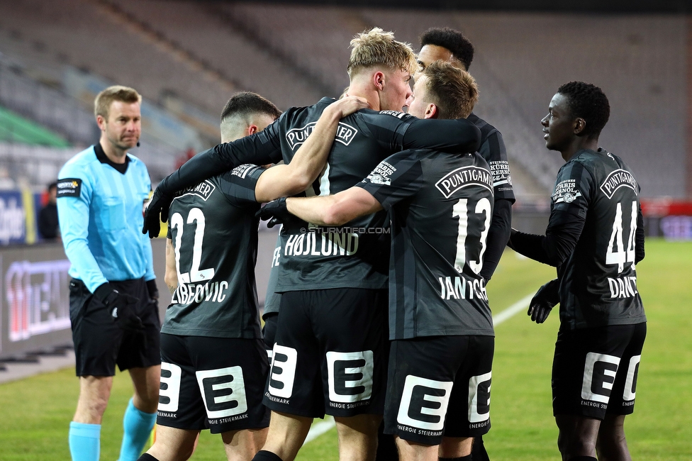 WSG Tirol - Sturm Graz
Oesterreichische Fussball Bundesliga, 19. Runde, WSG Tirol - SK Sturm Graz, Tivoli Neu Innsbruck, 12.02.2022. 

Foto zeigt Jusuf Gazibegovic (Sturm), Rasmus Hoejlund (Sturm), Jakob Jantscher (Sturm) und Amadou Dante (Sturm)
