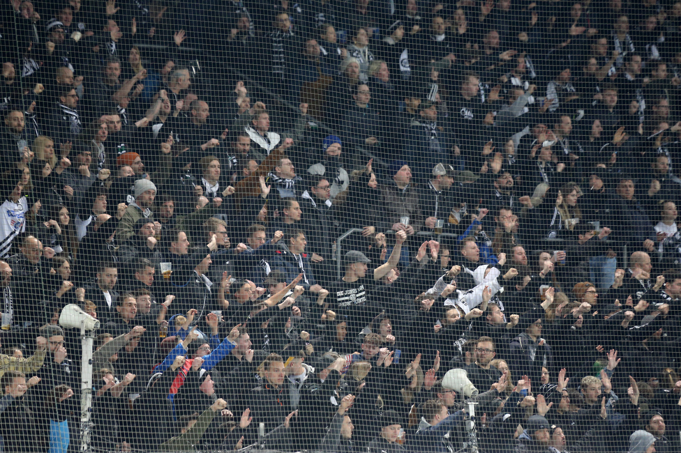 Sturm Graz - Rapid Wien
Oesterreichische Fussball Bundesliga, 20. Runde, SK Sturm Graz - SK Rapid Wien, Stadion Liebenau Graz, 20.02.2022. 

Foto zeigt Fans von Sturm
