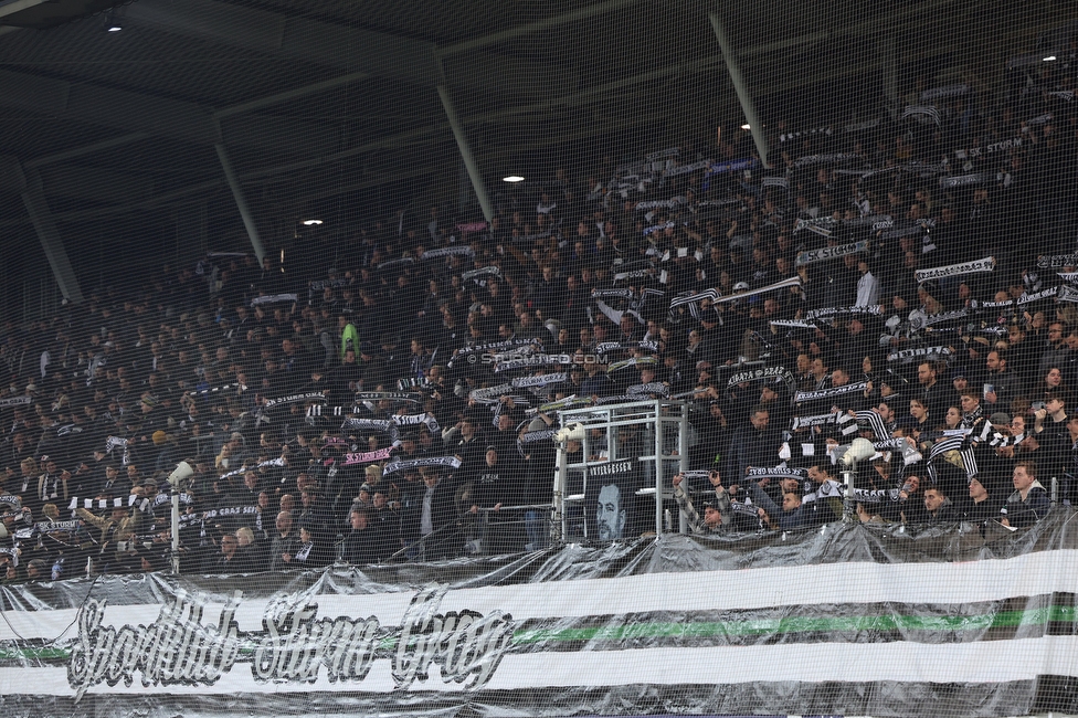 Sturm Graz - Rapid Wien
Oesterreichische Fussball Bundesliga, 20. Runde, SK Sturm Graz - SK Rapid Wien, Stadion Liebenau Graz, 20.02.2022. 

Foto zeigt Fans von Sturm
Schlüsselwörter: schals