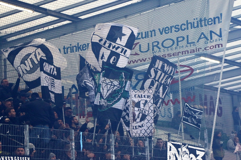 Ried - Sturm Graz
Oesterreichische Fussball Bundesliga, 22. Runde, SV Ried - SK Sturm Graz, Arena Ried, 06.03.2022. 

Foto zeigt Fans von Sturm
Schlüsselwörter: jewels