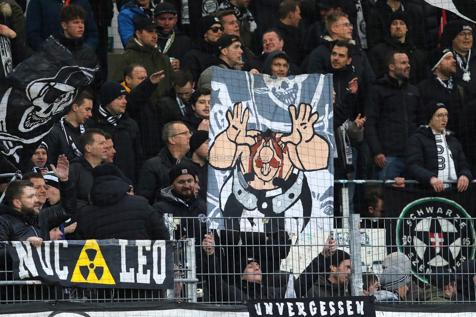 Ried - Sturm Graz
Oesterreichische Fussball Bundesliga, 22. Runde, SV Ried - SK Sturm Graz, Arena Ried, 06.03.2022. 

Foto zeigt Fans von Sturm
Schlüsselwörter: brigata