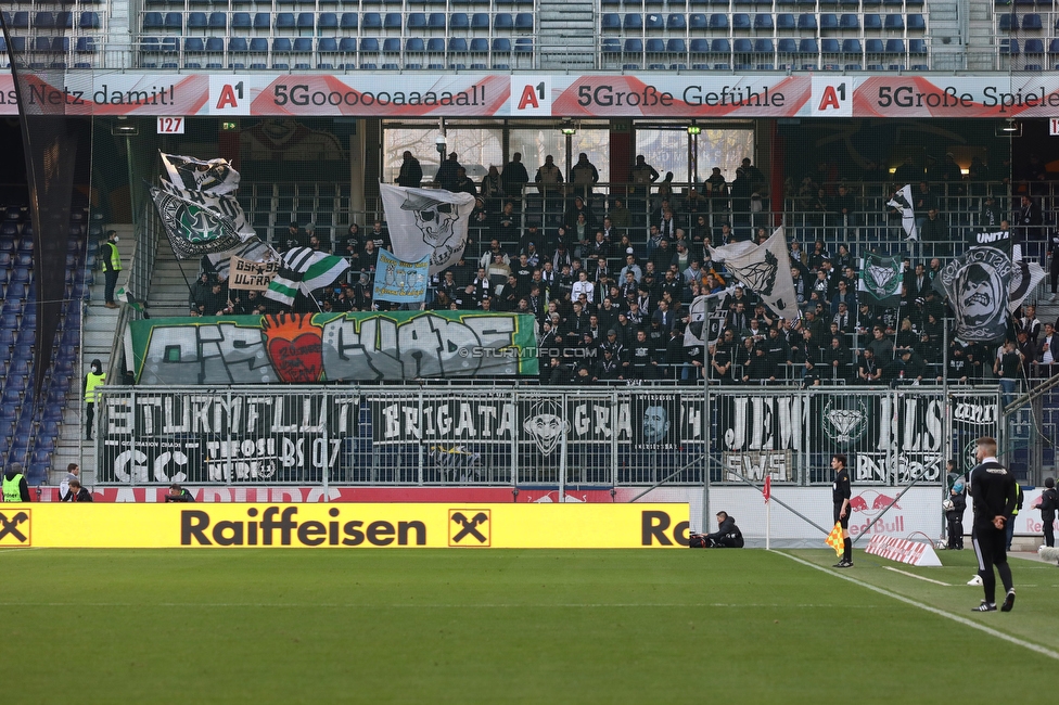 RB Salzburg - Sturm Graz
Oesterreichische Fussball Bundesliga, 23. Runde, FC RB Salzburg - SK Sturm Graz, Arena Wals-Siezenheim, 13.03.2022. 

Foto zeigt Fans von Sturm mit einem Spruchband
Schlüsselwörter: werder