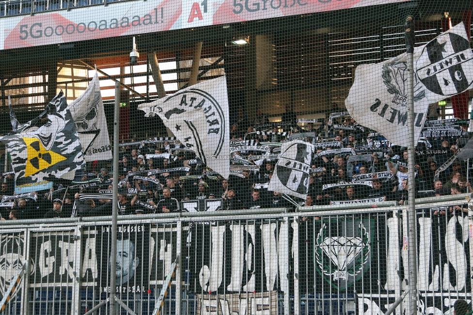 RB Salzburg - Sturm Graz
Oesterreichische Fussball Bundesliga, 23. Runde, FC RB Salzburg - SK Sturm Graz, Arena Wals-Siezenheim, 13.03.2022. 

Foto zeigt Fans von Sturm
