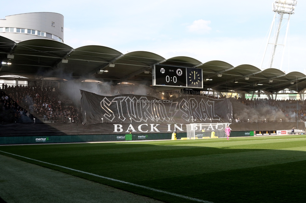 Sturm Graz - Klagenfurt
Oesterreichische Fussball Bundesliga, 24. Runde, SK Sturm Graz - SK Austria Klagenfurt, Stadion Liebenau Graz, 20.03.2022. 

Foto zeigt Fans von Sturm mit einer Choreografie
Schlüsselwörter: pyrotechnik