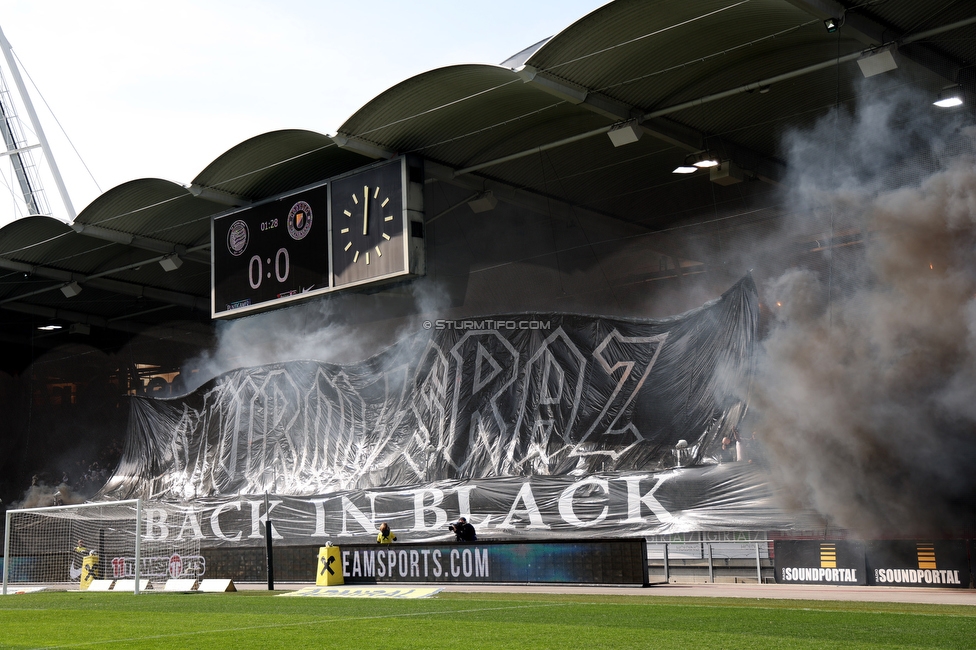 Sturm Graz - Klagenfurt
Oesterreichische Fussball Bundesliga, 24. Runde, SK Sturm Graz - SK Austria Klagenfurt, Stadion Liebenau Graz, 20.03.2022. 

Foto zeigt Fans von Sturm mit einer Choreografie
Schlüsselwörter: pyrotechnik