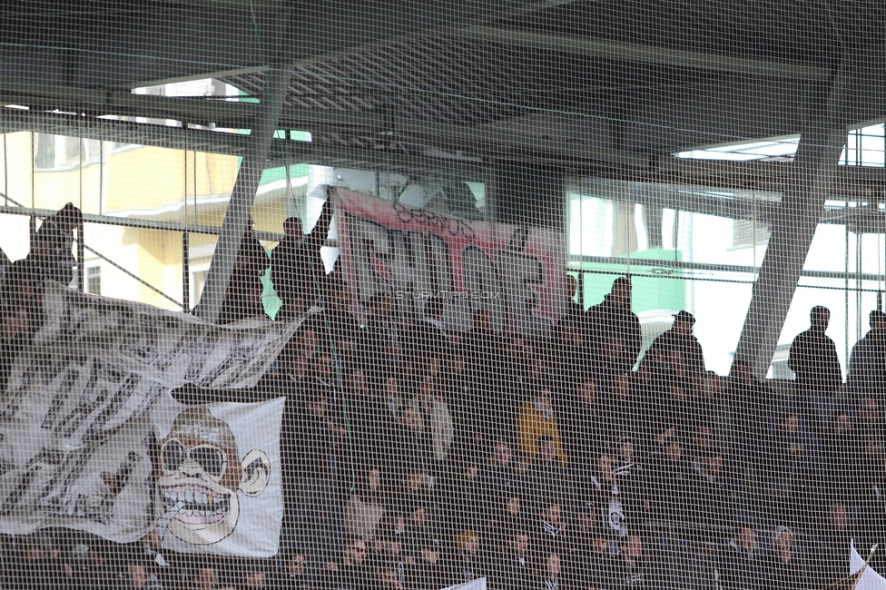 Sturm Graz - Klagenfurt
Oesterreichische Fussball Bundesliga, 24. Runde, SK Sturm Graz - SK Austria Klagenfurt, Stadion Liebenau Graz, 20.03.2022. 

Foto zeigt Fans von Sturm mit einem Spruchband
Schlüsselwörter: baby