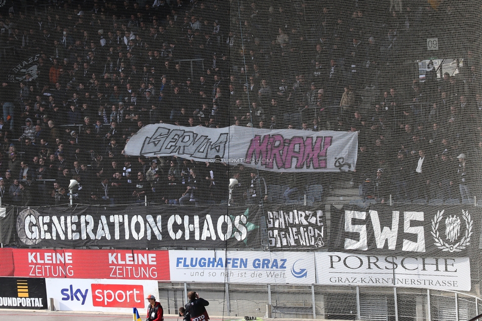 Sturm Graz - Klagenfurt
Oesterreichische Fussball Bundesliga, 24. Runde, SK Sturm Graz - SK Austria Klagenfurt, Stadion Liebenau Graz, 20.03.2022. 

Foto zeigt Fans von Sturm mit einem Spruchband
Schlüsselwörter: baby generationchaos