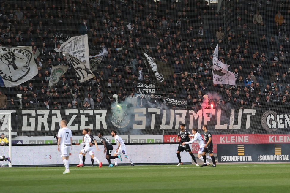 Sturm Graz - Klagenfurt
Oesterreichische Fussball Bundesliga, 24. Runde, SK Sturm Graz - SK Austria Klagenfurt, Stadion Liebenau Graz, 20.03.2022. 

Foto zeigt Fans von Sturm
Schlüsselwörter: pyrotechnik sturmflut