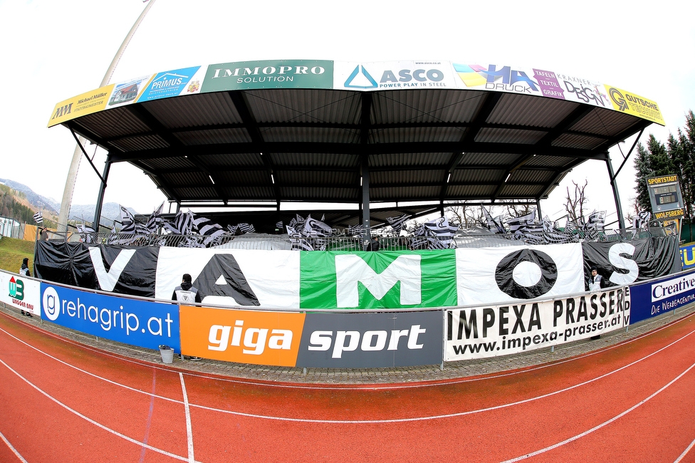 Wolfsberg - Sturm Graz
Oesterreichische Fussball Bundesliga, 25 Runde, Wolfsberger AC - SK Sturm Graz, Lavanttal Arena Wolfsberg, 03.04.2022. 

Foto zeigt Fans von Sturm mit einer Choreografie
