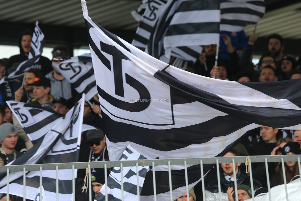 Wolfsberg - Sturm Graz
Oesterreichische Fussball Bundesliga, 25 Runde, Wolfsberger AC - SK Sturm Graz, Lavanttal Arena Wolfsberg, 03.04.2022. 

Foto zeigt Fans von Sturm mit einer Choreografie
