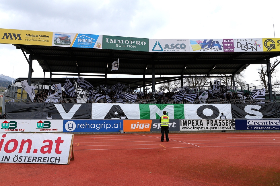 Wolfsberg - Sturm Graz
Oesterreichische Fussball Bundesliga, 25 Runde, Wolfsberger AC - SK Sturm Graz, Lavanttal Arena Wolfsberg, 03.04.2022. 

Foto zeigt Fans von Sturm mit einer Choreografie
