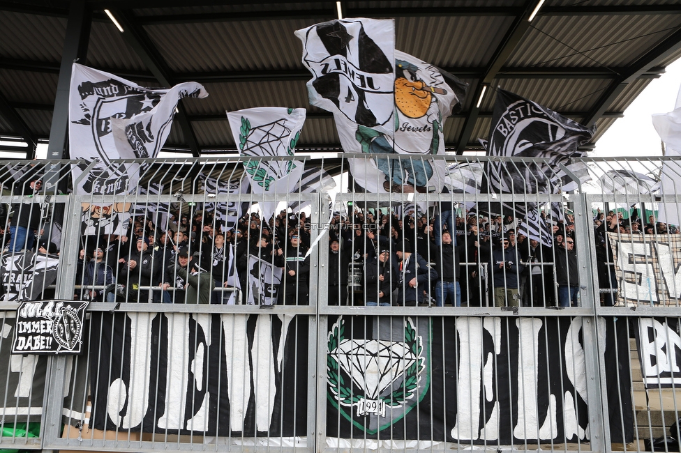 Wolfsberg - Sturm Graz
Oesterreichische Fussball Bundesliga, 25 Runde, Wolfsberger AC - SK Sturm Graz, Lavanttal Arena Wolfsberg, 03.04.2022. 

Foto zeigt Fans von Sturm
Schlüsselwörter: jewels