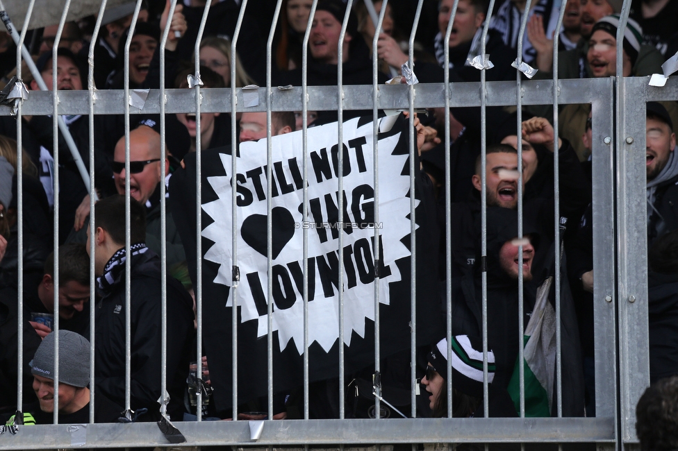 Wolfsberg - Sturm Graz
Oesterreichische Fussball Bundesliga, 25 Runde, Wolfsberger AC - SK Sturm Graz, Lavanttal Arena Wolfsberg, 03.04.2022. 

Foto zeigt Fans von Sturm
