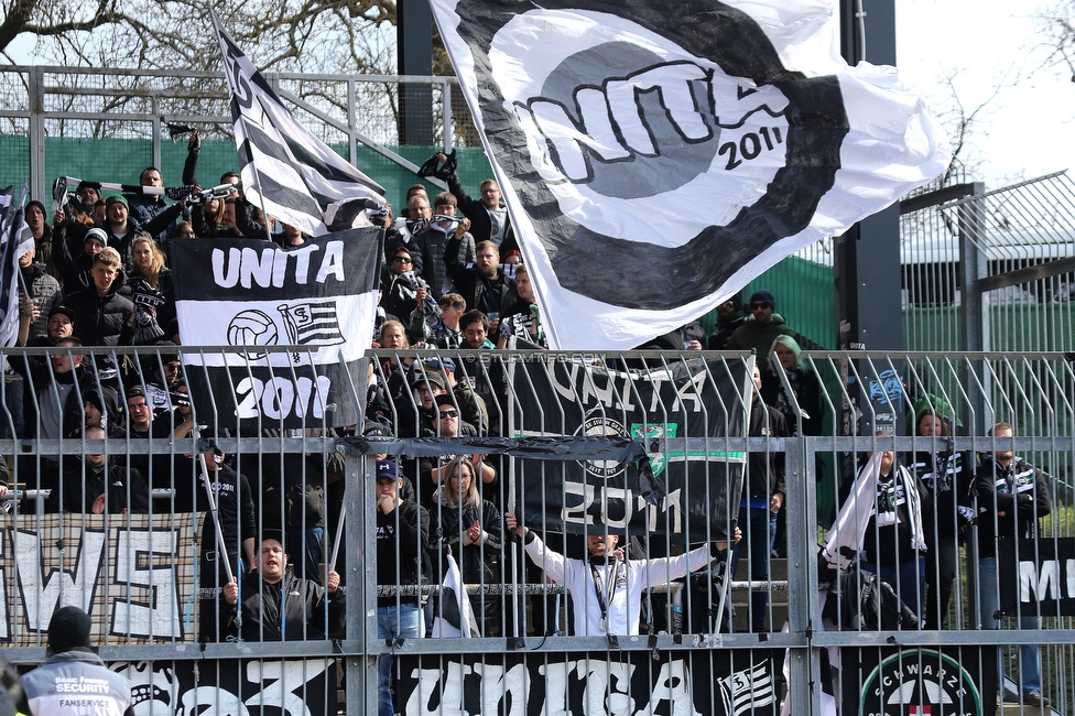 Wolfsberg - Sturm Graz
Oesterreichische Fussball Bundesliga, 25 Runde, Wolfsberger AC - SK Sturm Graz, Lavanttal Arena Wolfsberg, 03.04.2022. 

Foto zeigt Fans von Sturm
Schlüsselwörter: unita