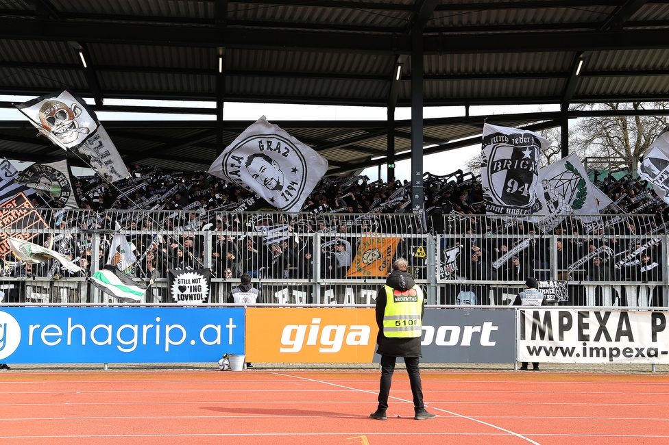 Wolfsberg - Sturm Graz
Oesterreichische Fussball Bundesliga, 25 Runde, Wolfsberger AC - SK Sturm Graz, Lavanttal Arena Wolfsberg, 03.04.2022. 

Foto zeigt Fans von Sturm
