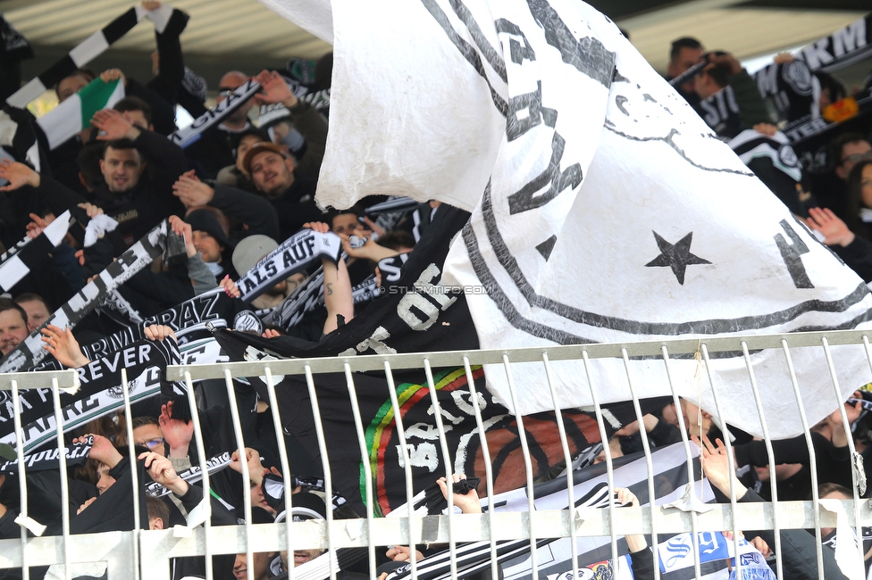 Wolfsberg - Sturm Graz
Oesterreichische Fussball Bundesliga, 25 Runde, Wolfsberger AC - SK Sturm Graz, Lavanttal Arena Wolfsberg, 03.04.2022. 

Foto zeigt Fans von Sturm
