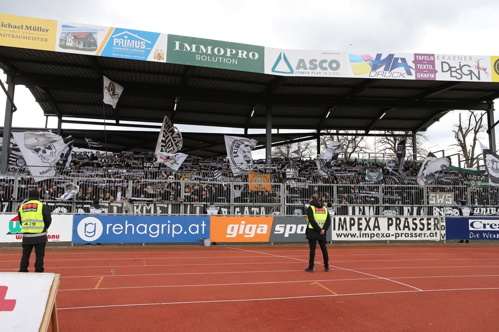 Wolfsberg - Sturm Graz
Oesterreichische Fussball Bundesliga, 25 Runde, Wolfsberger AC - SK Sturm Graz, Lavanttal Arena Wolfsberg, 03.04.2022. 

Foto zeigt Fans von Sturm
Schlüsselwörter: schals