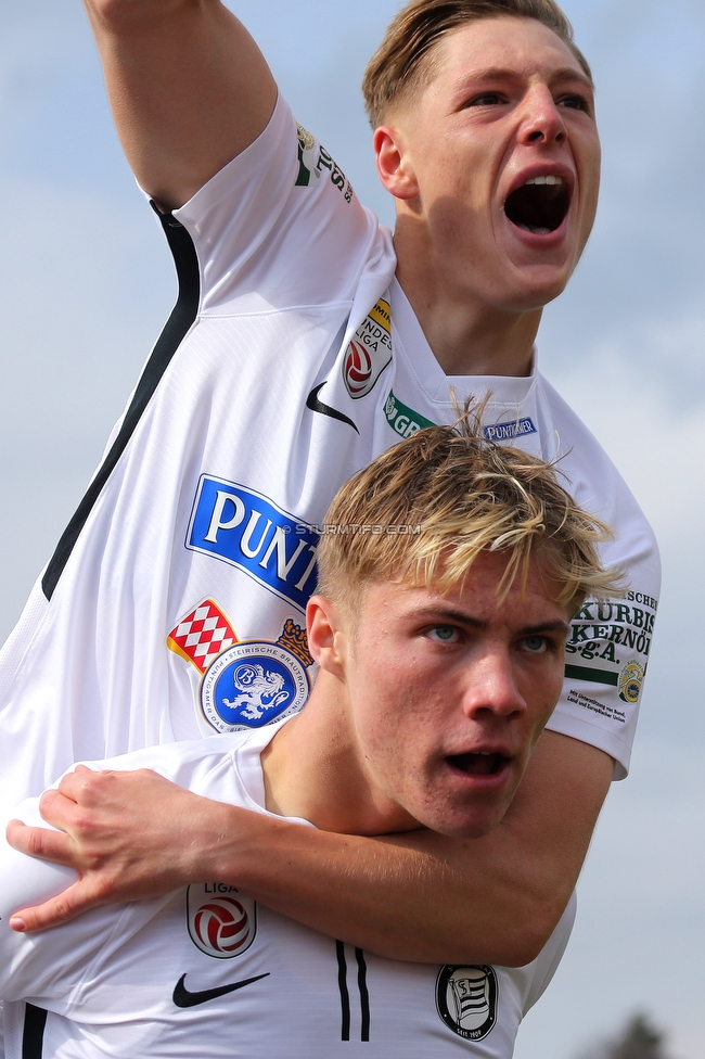 Wolfsberg - Sturm Graz
Oesterreichische Fussball Bundesliga, 25 Runde, Wolfsberger AC - SK Sturm Graz, Lavanttal Arena Wolfsberg, 03.04.2022. 

Foto zeigt Alexander Prass (Sturm) und Rasmus Hoejlund (Sturm)
Schlüsselwörter: torjubel