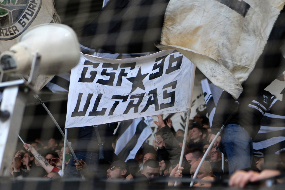 Sturm Graz - Austria Wien
Oesterreichische Fussball Bundesliga, 26. Runde, SK Sturm Graz - FK Austria Wien, Stadion Liebenau Graz, 10.04.2022. 

Foto zeigt Fans von Sturm
Schlüsselwörter: sturmflut