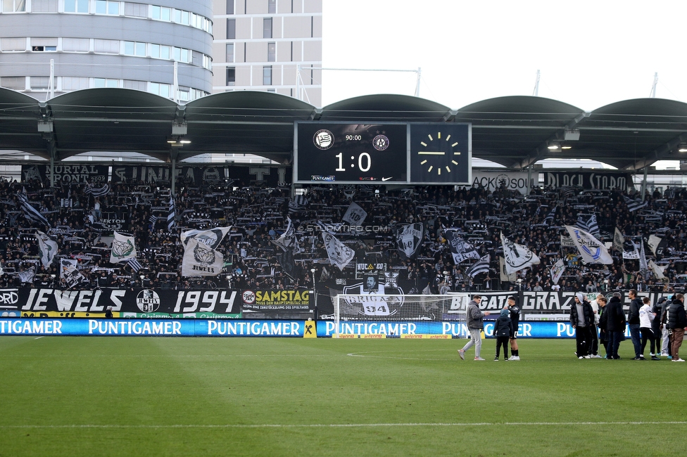 Sturm Graz - Austria Wien
Oesterreichische Fussball Bundesliga, 26. Runde, SK Sturm Graz - FK Austria Wien, Stadion Liebenau Graz, 10.04.2022. 

Foto zeigt Fans von Sturm
Schlüsselwörter: schals