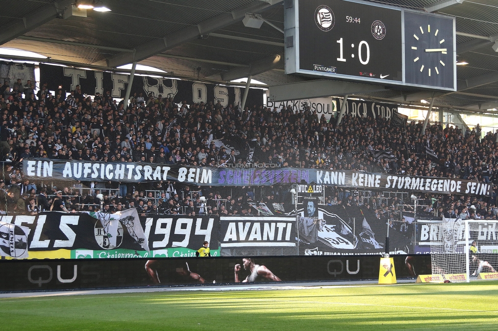 Sturm Graz - Austria Wien
Oesterreichische Fussball Bundesliga, 26. Runde, SK Sturm Graz - FK Austria Wien, Stadion Liebenau Graz, 10.04.2022. 

Foto zeigt Fans von Sturm mit einem Spruchband
