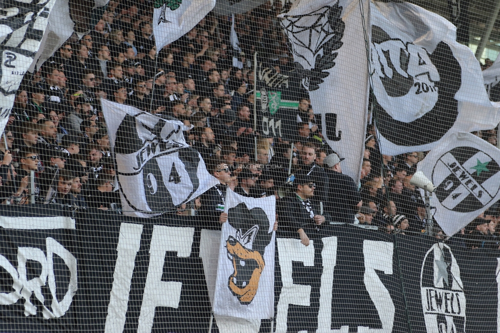 Sturm Graz - Austria Wien
Oesterreichische Fussball Bundesliga, 26. Runde, SK Sturm Graz - FK Austria Wien, Stadion Liebenau Graz, 10.04.2022. 

Foto zeigt Fans von Sturm
Schlüsselwörter: jewels