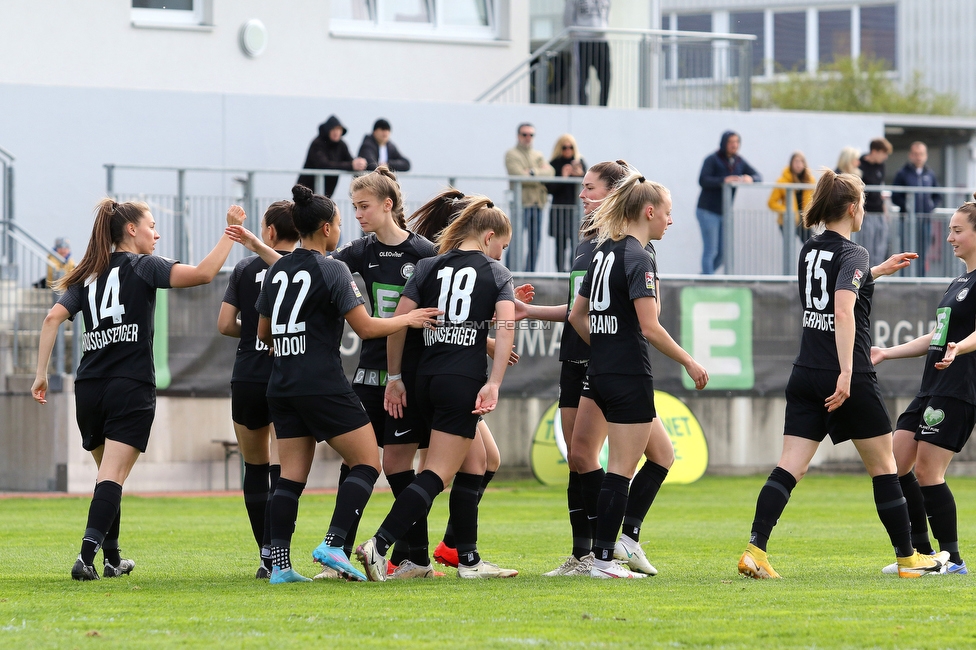 Sturm Damen - Innsbruck Frauen
OEFB Frauen Bundesliga, 13. Runde, SK Sturm Graz Damen - FC Wacker Innsbruck Frauen, Trainingszentrum Messendorf, Graz, 14.04.2022. 

Foto zeigt die Mannschaft der Sturm Damen
Schlüsselwörter: torjubel