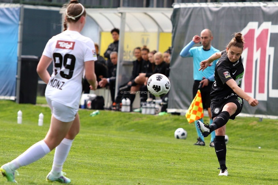 Sturm Damen - Innsbruck Frauen
OEFB Frauen Bundesliga, 13. Runde, SK Sturm Graz Damen - FC Wacker Innsbruck Frauen, Trainingszentrum Messendorf, Graz, 14.04.2022. 

Foto zeigt Michela Croatto (Sturm Damen)
