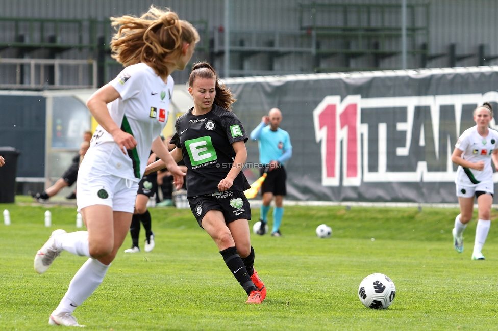 Sturm Damen - Innsbruck Frauen
OEFB Frauen Bundesliga, 13. Runde, SK Sturm Graz Damen - FC Wacker Innsbruck Frauen, Trainingszentrum Messendorf, Graz, 14.04.2022. 

Foto zeigt Annabel Schasching (Sturm Damen)
