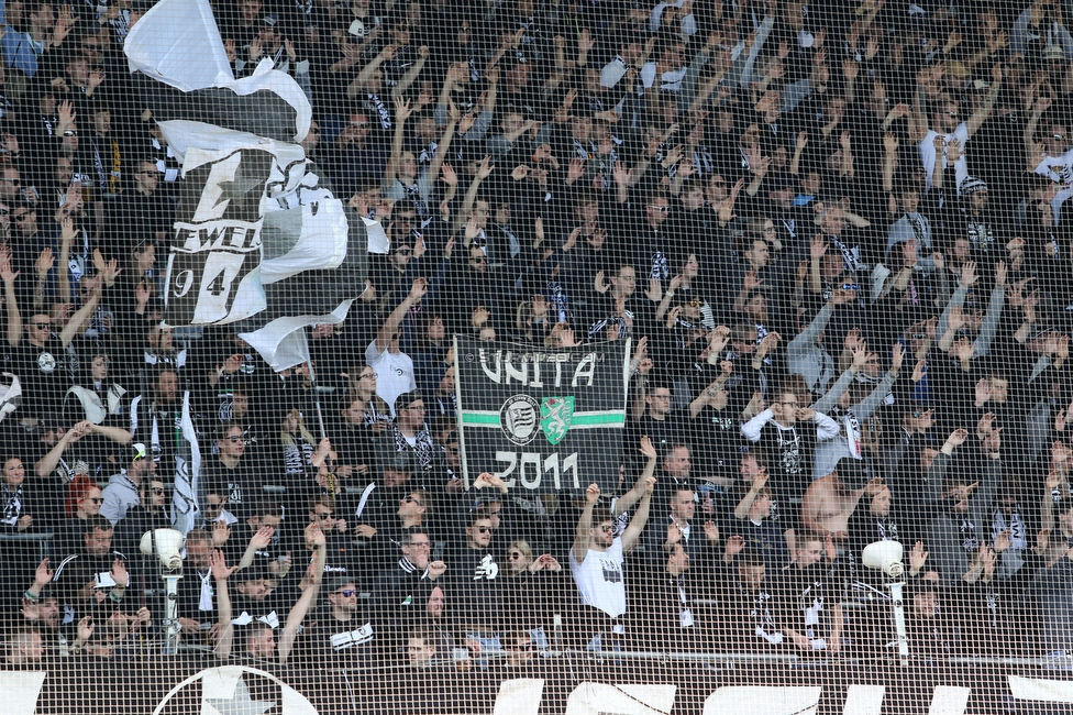 Sturm Graz - Rapid Wien
Oesterreichische Fussball Bundesliga, 27. Runde, SK Sturm Graz - SK Rapid Wien, Stadion Liebenau Graz, 17.04.2022. 

Foto zeigt Fans von Sturm
Schlüsselwörter: unita