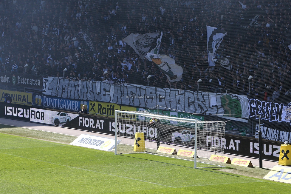 Sturm Graz - Rapid Wien
Oesterreichische Fussball Bundesliga, 27. Runde, SK Sturm Graz - SK Rapid Wien, Stadion Liebenau Graz, 17.04.2022. 

Foto zeigt Fans von Sturm mit einem Spruchband
Schlüsselwörter: schoeckl