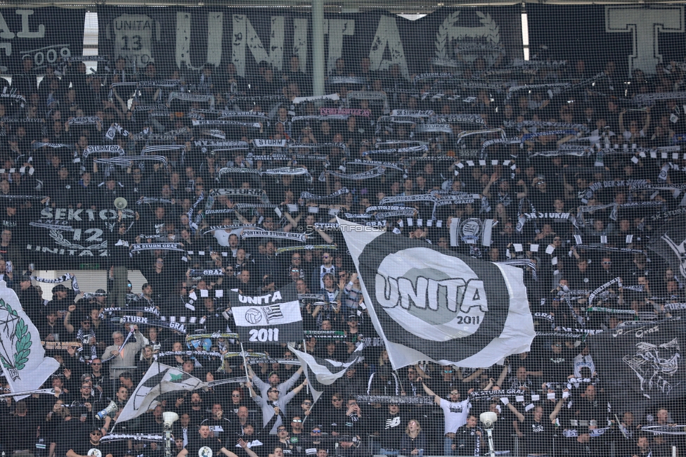 Sturm Graz - Rapid Wien
Oesterreichische Fussball Bundesliga, 27. Runde, SK Sturm Graz - SK Rapid Wien, Stadion Liebenau Graz, 17.04.2022. 

Foto zeigt Fans von Sturm
Schlüsselwörter: schals unita