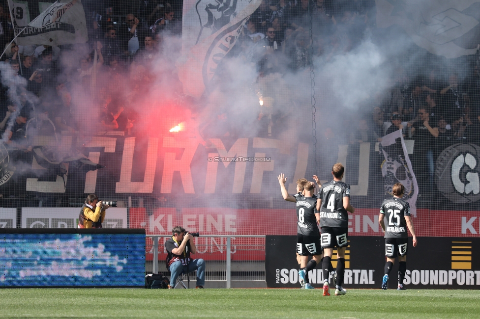 Sturm Graz - Rapid Wien
Oesterreichische Fussball Bundesliga, 27. Runde, SK Sturm Graz - SK Rapid Wien, Stadion Liebenau Graz, 17.04.2022. 

Foto zeigt Rasmus Hoejlund (Sturm), Alexander Prass (Sturm), Jon Gorenc-Stankovic (Sturm) und Stefan Hierlaender (Sturm)
Schlüsselwörter: torjubel