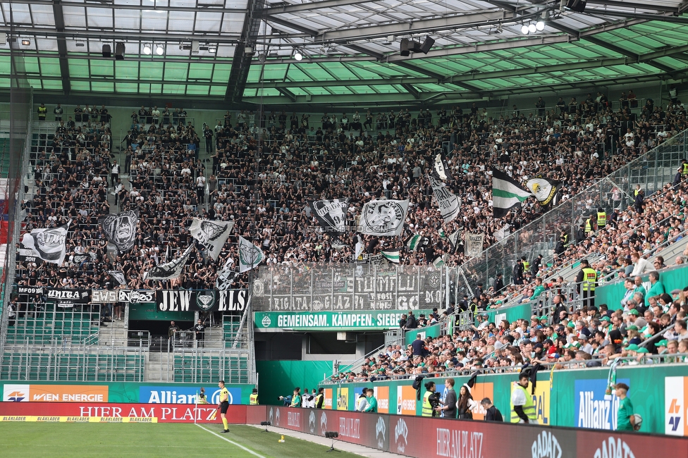 Rapid Wien - Sturm Graz
Oesterreichische Fussball Bundesliga, 28. Runde, SK Rapid Wien - SK Sturm Graz, Weststadion Wien, 24.04.2022. 

Foto zeigt Fans von Sturm
