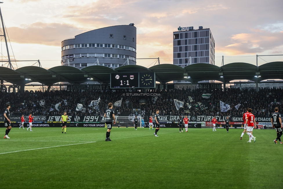 Sturm Graz - RB Salzburg
Oesterreichische Fussball Bundesliga, 29. Runde, SK Sturm Graz - FC RB Salzburg, Stadion Liebenau Graz, 27.04.2022. 

Foto zeigt Fans von Sturm
