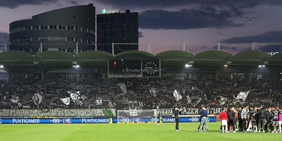 Sturm Graz - RB Salzburg
Oesterreichische Fussball Bundesliga, 29. Runde, SK Sturm Graz - FC RB Salzburg, Stadion Liebenau Graz, 27.04.2022. 

Foto zeigt Fans von Sturm
Schlüsselwörter: schals