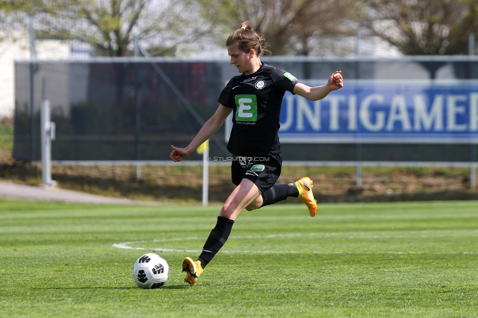 Sturm Damen - Bergheim
OEFB Frauen Bundesliga, 15. Runde, SK Sturm Graz Damen - FC Bergheim, Trainingszentrum Messendorf, Graz, 30.04.2022. 

Foto zeigt Sophie Maierhofer (Sturm Damen)
