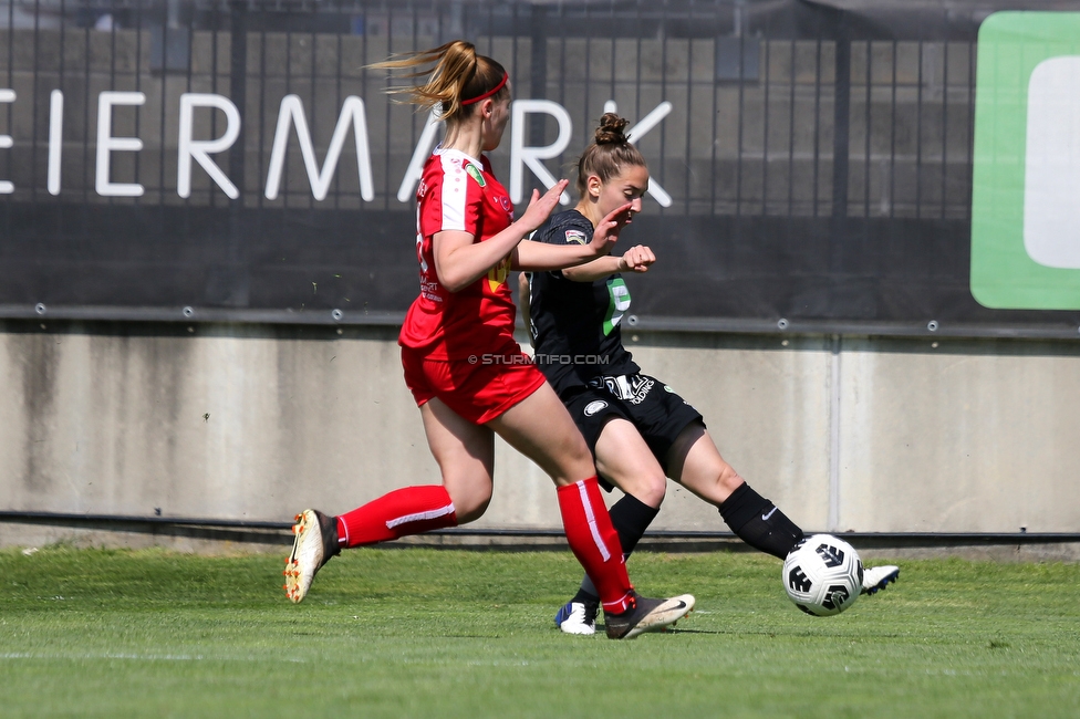 Sturm Damen - Bergheim
OEFB Frauen Bundesliga, 15. Runde, SK Sturm Graz Damen - FC Bergheim, Trainingszentrum Messendorf, Graz, 30.04.2022. 

Foto zeigt Michela Croatto (Sturm Damen)
