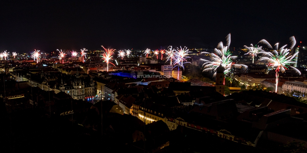 113 Jahre Sturm
113 Jahre SK Sturm Graz, Graz, 01.05.2022.

Foto zeigt ein Feuerwerk
Schlüsselwörter: pyrotechnik