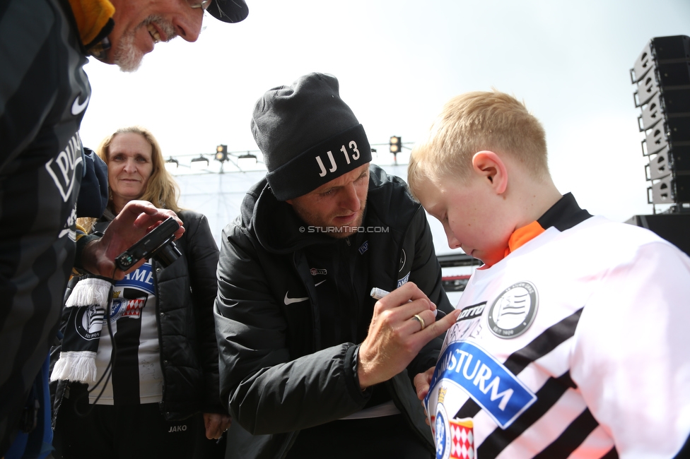 Sturm auf den Schoeckl
SK Sturm Graz 113. Geburtstagsfeier, Schoeckl, 01.05.2022.

Foto zeigt Jakob Jantscher (Sturm)
