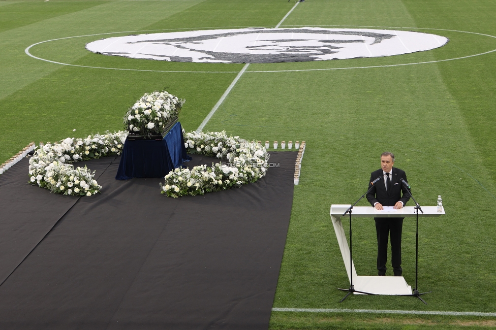 Gedenkfeier Ivica Osim
SK Sturm Graz Gedenkfeier Ivica Osim, Stadion Liebenau Graz, 04.05.2022.

Foto zeigt Christian Jauk (Praesident Sturm)
