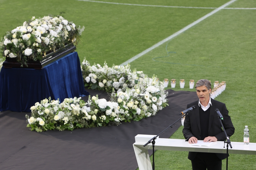 Gedenkfeier Ivica Osim
SK Sturm Graz Gedenkfeier Ivica Osim, Stadion Liebenau Graz, 04.05.2022.

Foto zeigt Gilbert Prilasnig
