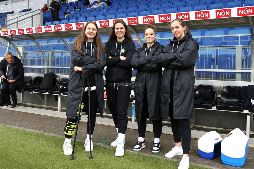 St. Poelten - Sturm Damen
OEFB Frauen Bundesliga, 16. Runde, SKN St. Poelten Frauen - SK Sturm Graz Damen, Arena St. Poelten, 07.05.2022. 

Foto zeigt Lilli Purtscheller (Sturm Damen), Valentina Kroell (Sturm Damen), Michela Croatto (Sturm Damen) und Modesta Uka (Sturm Damen)
