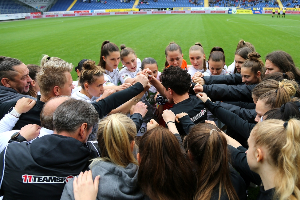 St. Poelten - Sturm Damen
OEFB Frauen Bundesliga, 16. Runde, SKN St. Poelten Frauen - SK Sturm Graz Damen, Arena St. Poelten, 07.05.2022. 

Foto zeigt die Mannschaft der Sturm Damen
