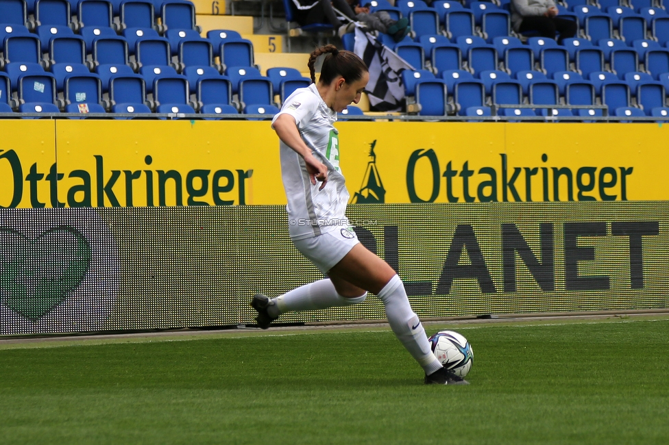 St. Poelten - Sturm Damen
OEFB Frauen Bundesliga, 16. Runde, SKN St. Poelten Frauen - SK Sturm Graz Damen, Arena St. Poelten, 07.05.2022. 

Foto zeigt Andrea Glibo (Sturm Damen)
