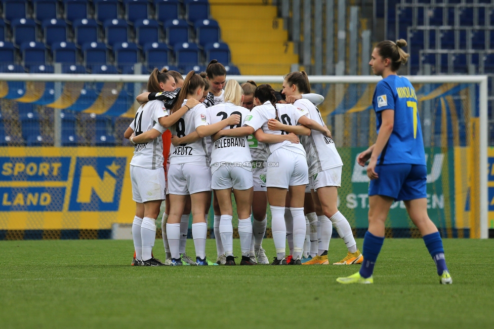 St. Poelten - Sturm Damen
OEFB Frauen Bundesliga, 16. Runde, SKN St. Poelten Frauen - SK Sturm Graz Damen, Arena St. Poelten, 07.05.2022. 

Foto zeigt die Mannschaft der Sturm Damen
