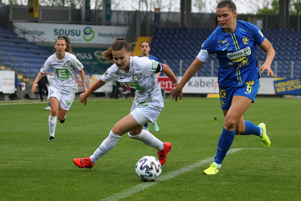 St. Poelten - Sturm Damen
OEFB Frauen Bundesliga, 16. Runde, SKN St. Poelten Frauen - SK Sturm Graz Damen, Arena St. Poelten, 07.05.2022. 

Foto zeigt Annabel Schasching (Sturm Damen)
