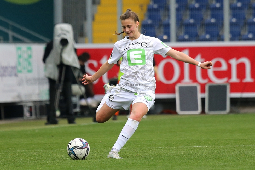 St. Poelten - Sturm Damen
OEFB Frauen Bundesliga, 16. Runde, SKN St. Poelten Frauen - SK Sturm Graz Damen, Arena St. Poelten, 07.05.2022. 

Foto zeigt Julia Magerl (Sturm Damen)
