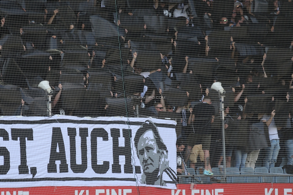 Sturm Graz - Wolfsberg
Oesterreichische Fussball Bundesliga, 31. Runde, SK Sturm Graz - Wolfsberger AC, Stadion Liebenau Graz, 15.05.2022. 

Foto zeigt Fans von Sturm mit einer Choreografie fuer Ivica Osim (ehem. Trainer Sturm)
